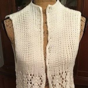 NWOT Ladies Hand Knit Vest M, Winter White